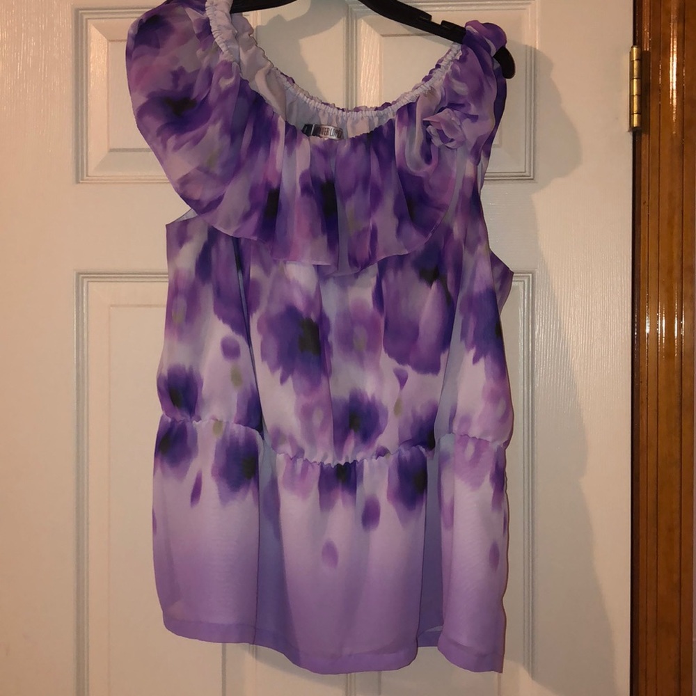 Jennifer Lopez Adorable Ruffle Top XL